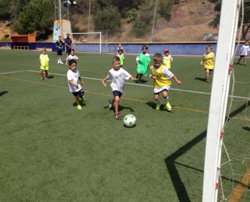 Campamento de Fútbol para niños del Instituto Internacional de Idiomas